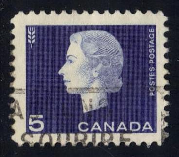 Canada #405 Queen Elizabeth II and Wheat; Used