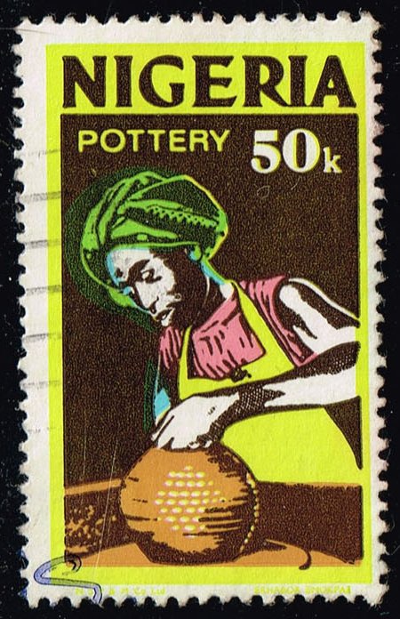 Nigeria #305b Pottery; Used