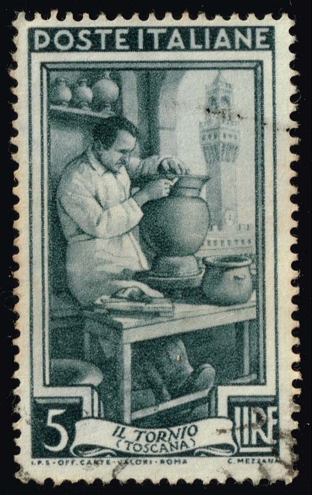 Italy #552 Potter; Used