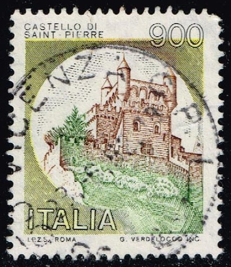 Italy #1430 St. Pierre Castle; Used