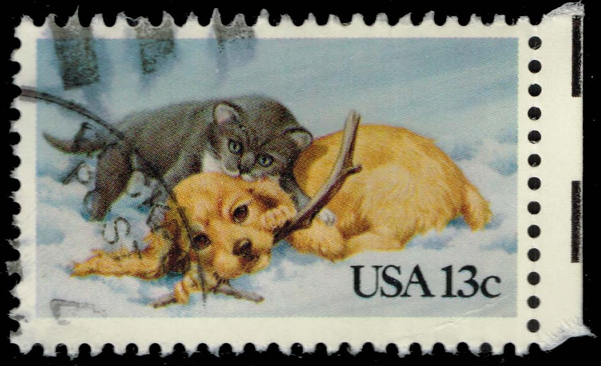 US #2025 Puppy and Kitten Playing; Used