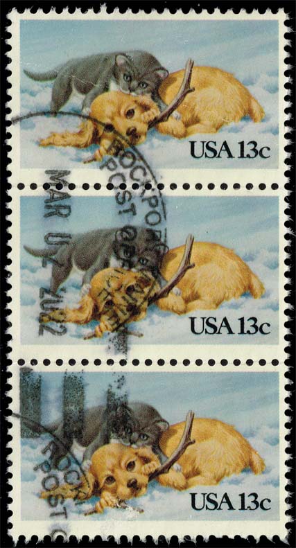 US #2025 Puppy and Kitten Playing; Used block of 3