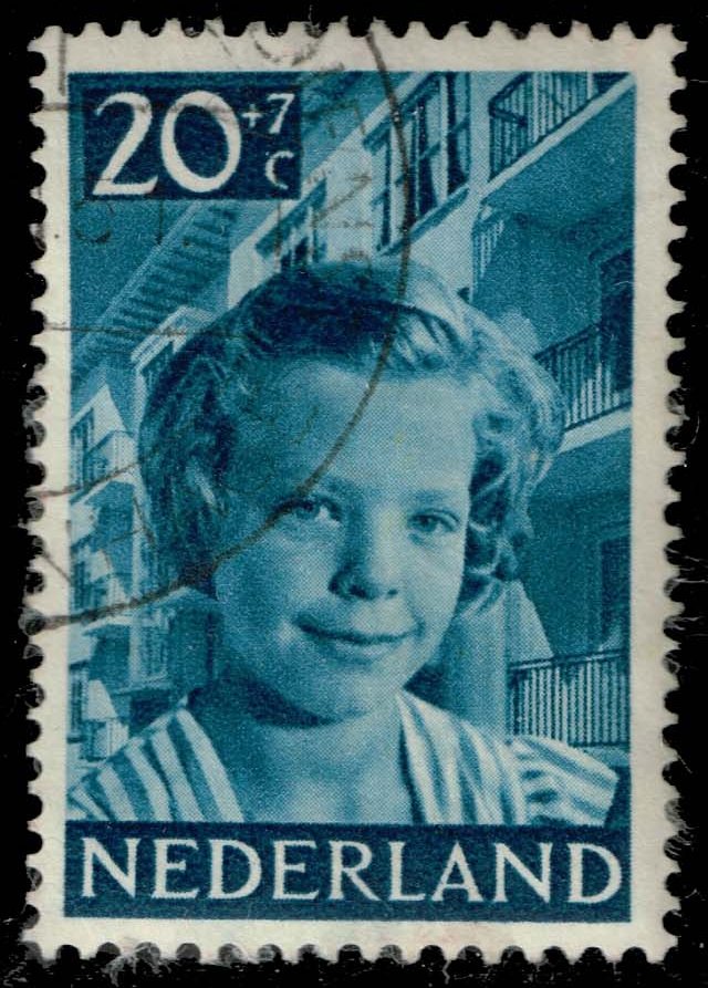 Netherlands #B233 Girl and Apartment House; Used