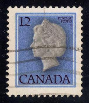 Canada #713 Queen Elizabeth II; Used