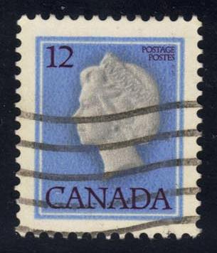 Canada #713 Queen Elizabeth II; Used