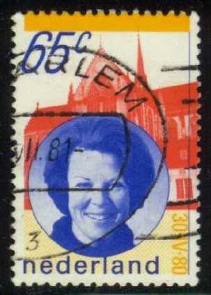 Netherlands #608 Queen Beatrix; Used