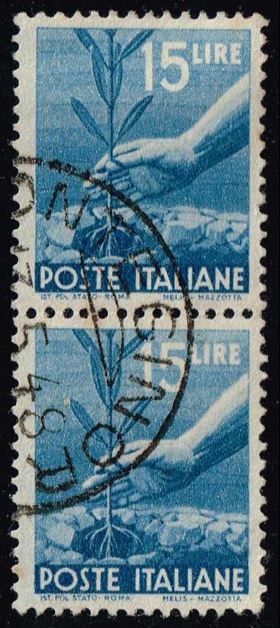 Italy #473A Planting Tree; Used Pair - Click Image to Close