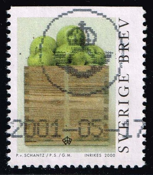 Sweden #2389 A Peck of Apples; Used