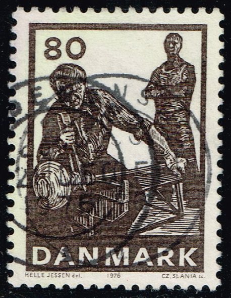 Denmark #594 Glass Blower Removing from Pipe; Used - Click Image to Close