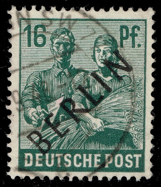 Germany #9N7 Bricklayer and Farmgirl with Wheat; Used - Click Image to Close