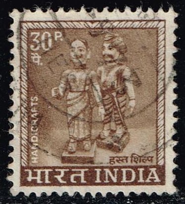 India #414 Male and Female Figurines; Used
