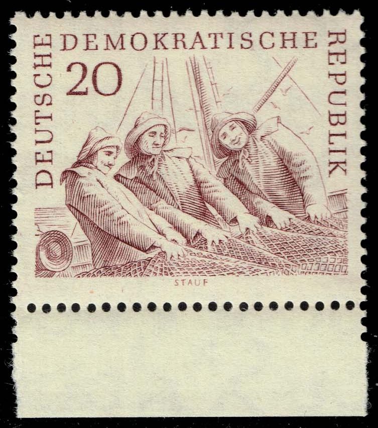 Germany DDR #546 Fishermen Drawing in the Nets; MNH