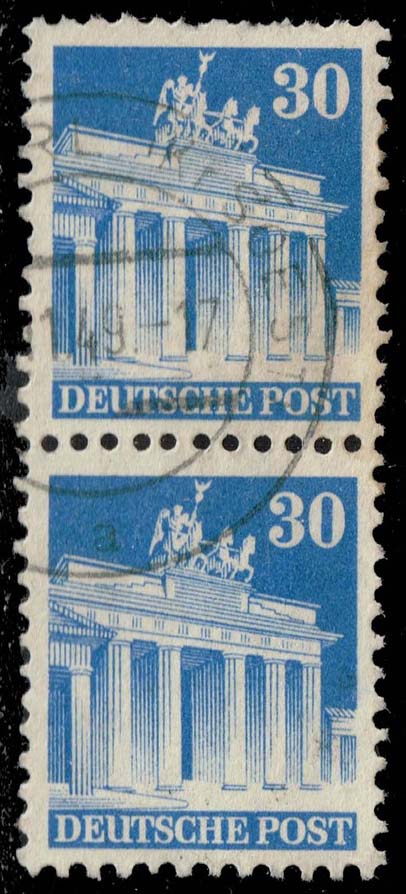 Germany #649 Brandenburg Gate Pair; Used