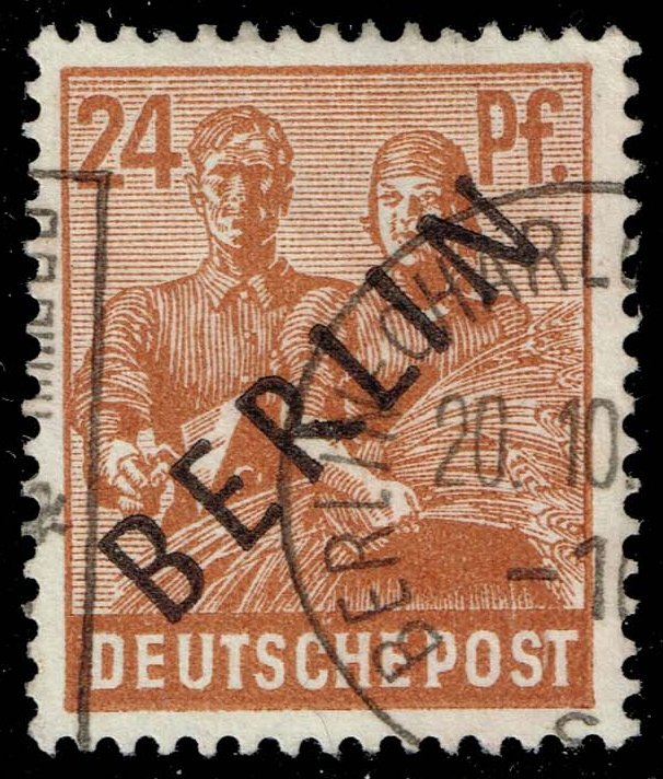 Germany #9N9 Bricklayer and Farmgirl with Wheat; Used - Click Image to Close