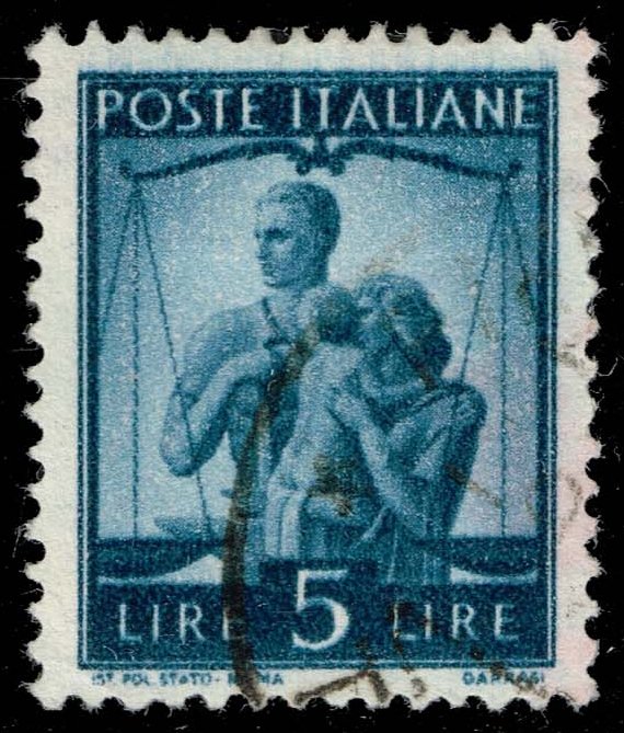 Italy #472 United Family and Scales; Used - Click Image to Close
