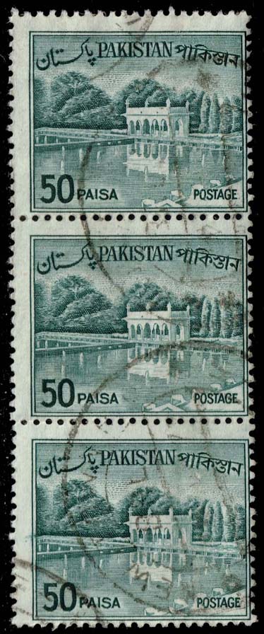 Pakistan #138a Shalimar Gardens Block of 3; Used - Click Image to Close