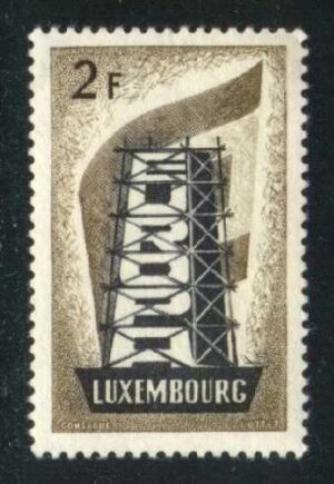 LUX0318 01