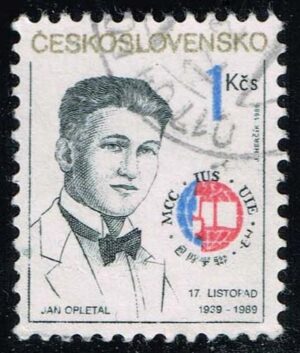 CZE2765 01